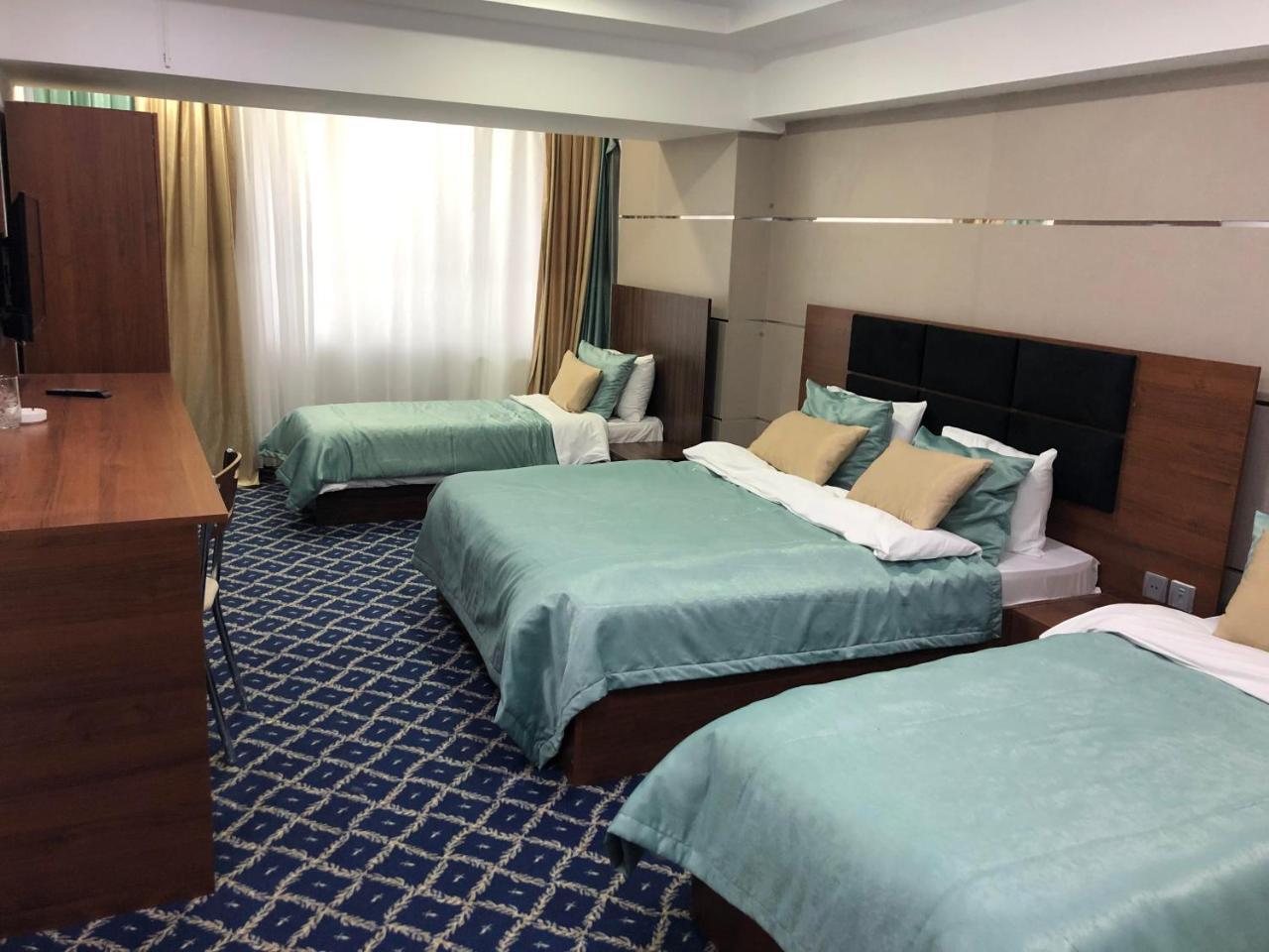 Demir Yol Plaza Hotel Baku Exteriör bild